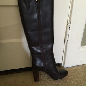 Brown leather Ann Taylor boots